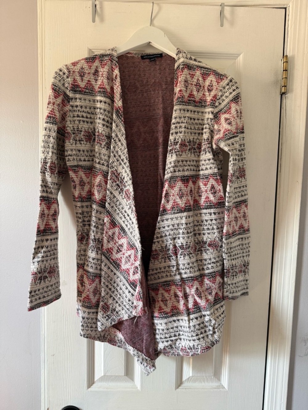 American Eagle Outfitters Cardigan Aztec design Cream & Pink